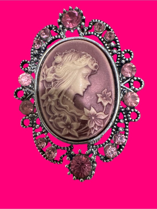Jewelry - Vintage Pink Cameo Brooch Necklace - Elegant Floral Profile